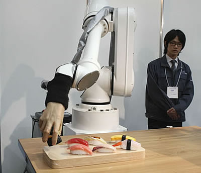 Robots Carry Sushi Artisanship to the Future